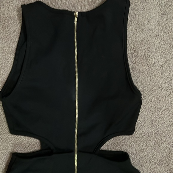 Privy midi length side cut outs black v dress - Picture 5 of 5